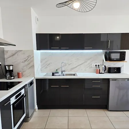 Le 84 - Entre Et Lac, Au Calme - Terrasse - Place De Parking Sejouraixlesbains * إيكس ليه با