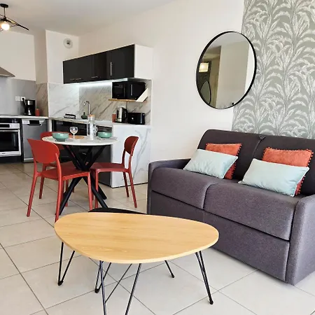 Le 84 - Entre Et Lac, Au Calme - Terrasse - Place De Parking Sejouraixlesbains شقة إيكس ليه با
