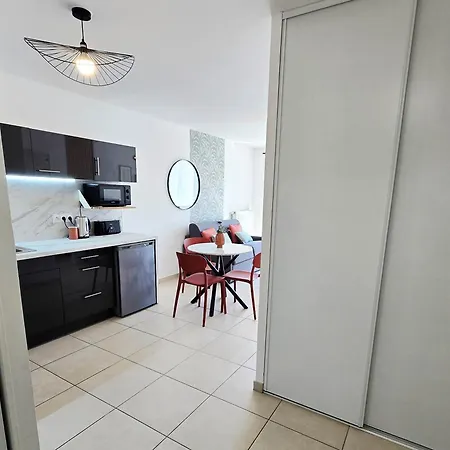شقة Le 84 - Entre Et Lac, Au Calme - Terrasse - Place De Parking Sejouraixlesbains إيكس ليه با
